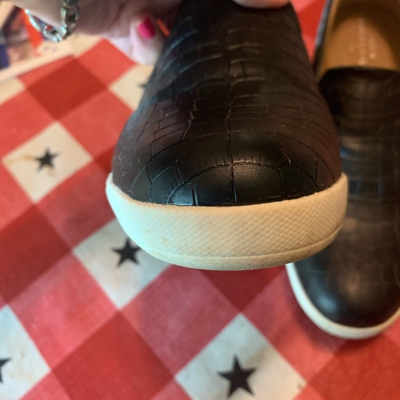 New Direction wedge sneaker - Picture 10 of 13